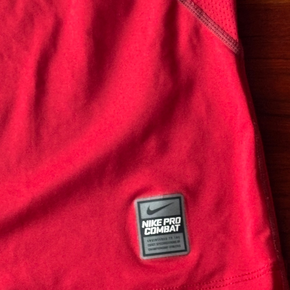 Nike Pro Combat Dri-FIT Short Sleeve Athletic T-Shirt - Picture 2 of 9